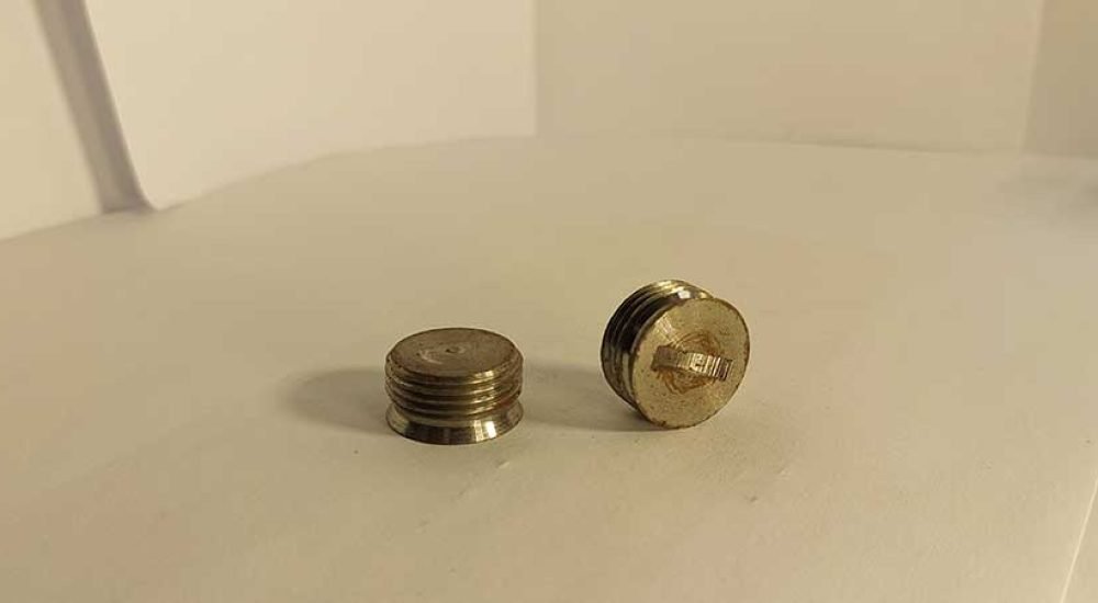 Slotted Plug - Inlet Manifold 1165789